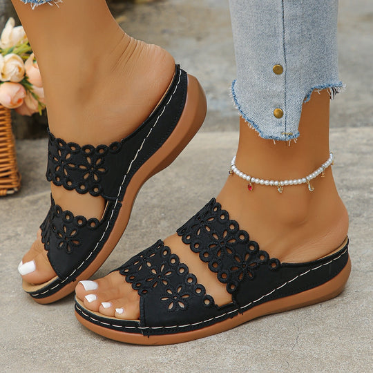 Damen Komfortable Sandalen mit floralen Details EB