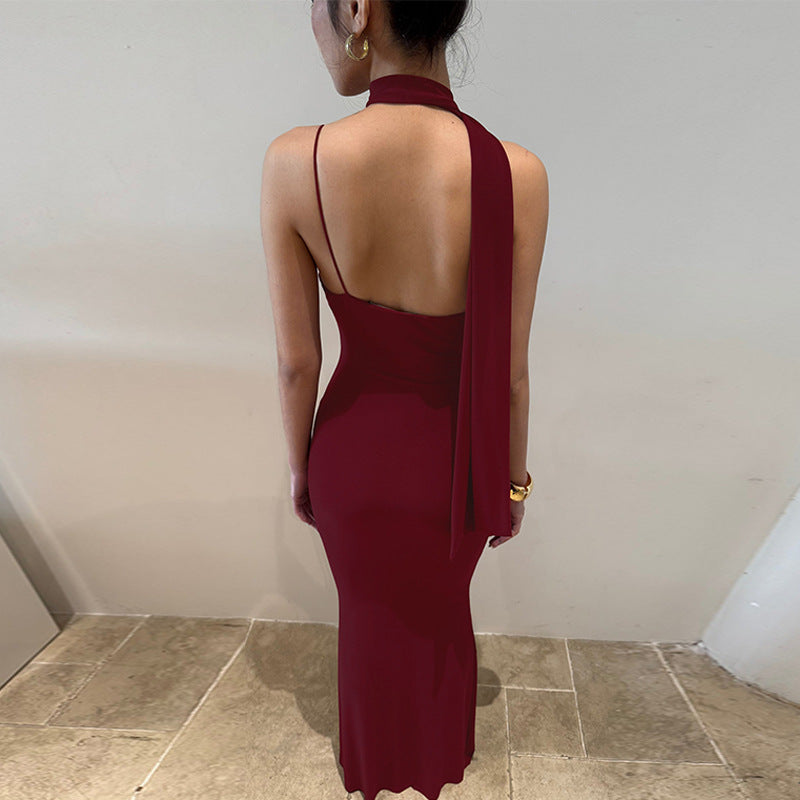 Damen Elegantes Maxikleid mit asymmetrischem Halterneck EB