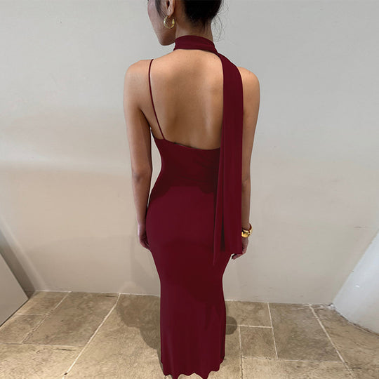 Damen Elegantes Maxikleid mit asymmetrischem Halterneck EB