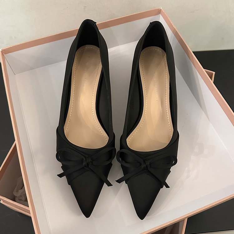 Damen elegante Spitzen High Heels mit dekorativem Schleifenakzent EB