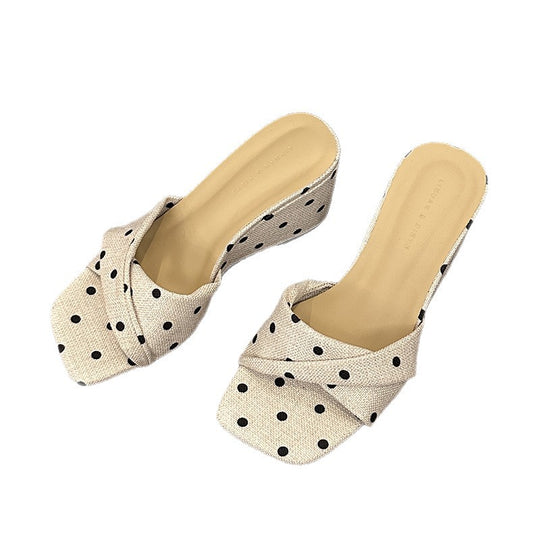 Damen Komfortable Wedge-Pantoletten mit geflochtenem Design EB