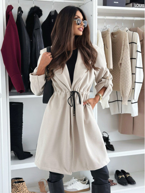 Damen lockerer Kapuzensweatcoat mit verstellbarem Taillenzug und eleganten Details EB