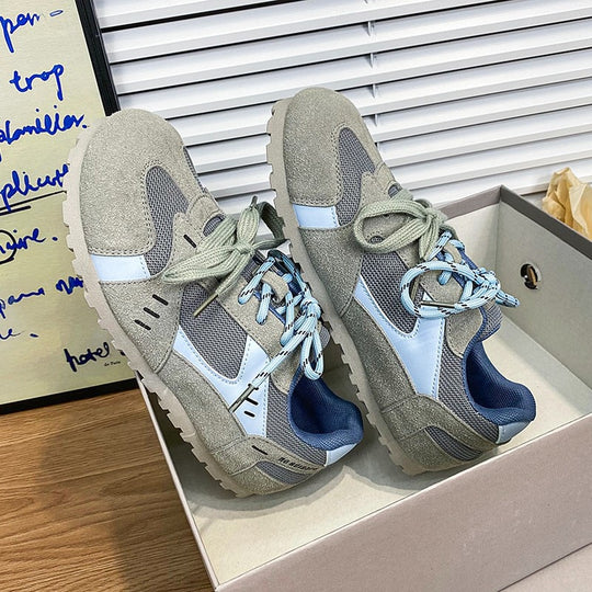 Damen Sportliche Sneaker mit rutschfester Sohle und atmungsaktivem Obermaterial EB