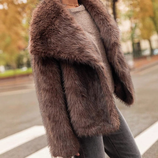 Damen Luxuriöse Kunstfelljacke mit voluminösen Ärmeln und breitem Revers EB