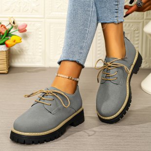 Damen Schnürschuhe mit robuster Laufsohle und modischem Obermaterial EB