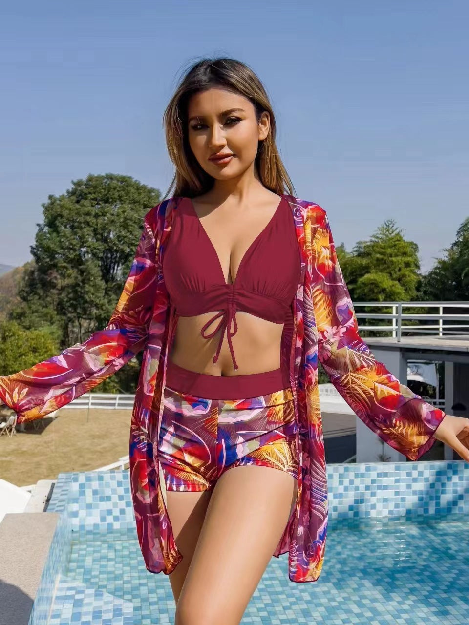 Damen Bikini-Set mit floralem Wickeloberteil und bequemen Shorts EB