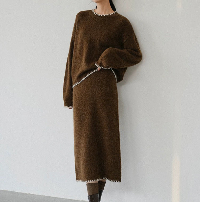 Damen weiches Strickoutfit mit feinen Details und lässigem Schnitt EB