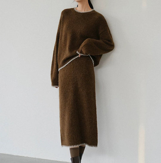 Damen weiches Strickoutfit mit feinen Details und lässigem Schnitt EB