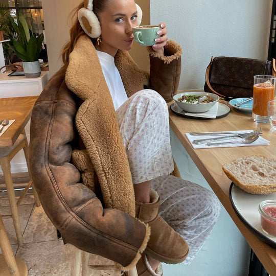Damen gemütliche Teddy jacke mit praktischen Taschen EB