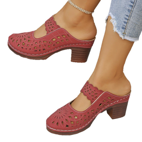 Damen Offene Clogs mit filigranem Muster und holz-ähnlichem Absatz EB