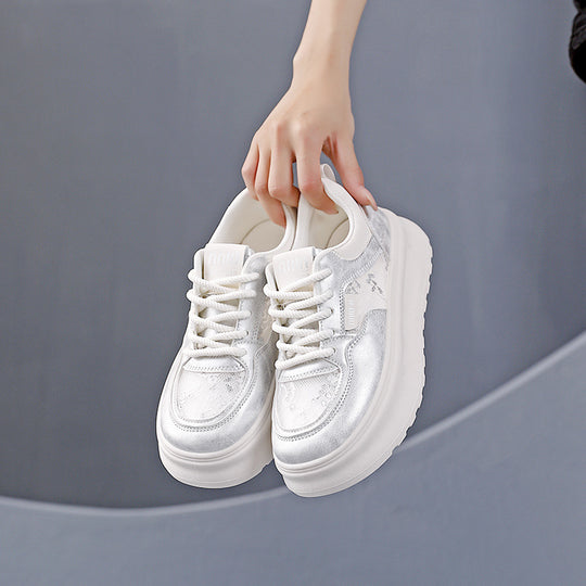 Damen modische Sneakers mit floralen Akzenten und dämpfender Sohle EB