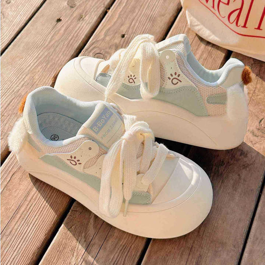 Damen Sneaker mit verspieltem Design und plüschigen Details EB