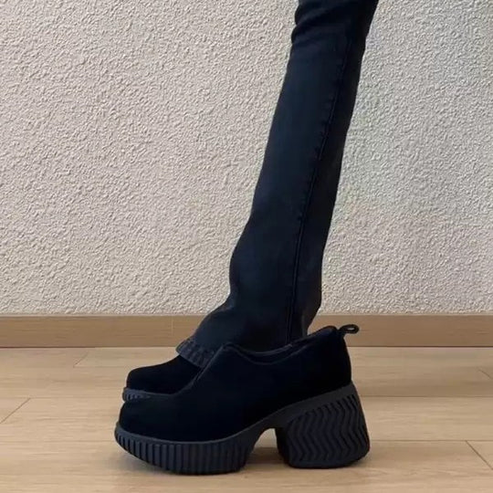 Damen Chunky Slipper mit breiter Gummisohle und elastischem Einschlupf EB