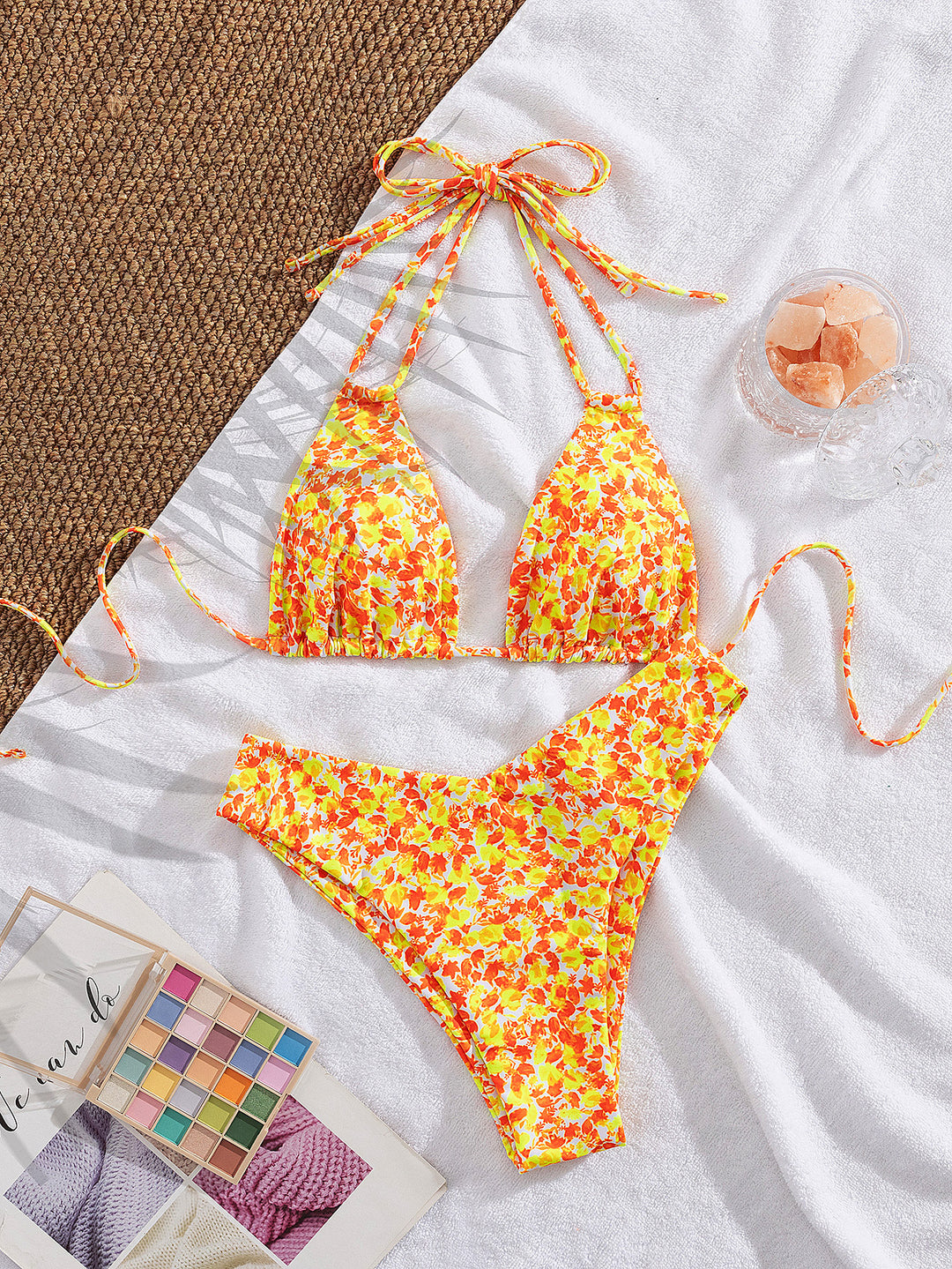 Damen Triangel-Bikini mit verstellbaren Trägern und verspieltem Blumenmuster EB