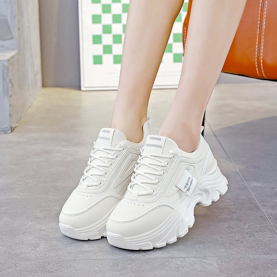 Damen chunky Sneakers mit robustem Profil und ergonomischer Dämpfung EB