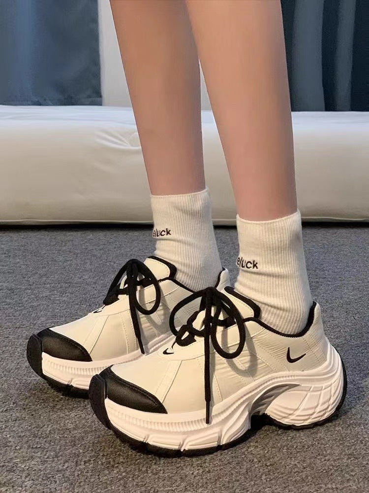Damen Sportliche Chunky Sneakers mit dämpfender Sohle EB