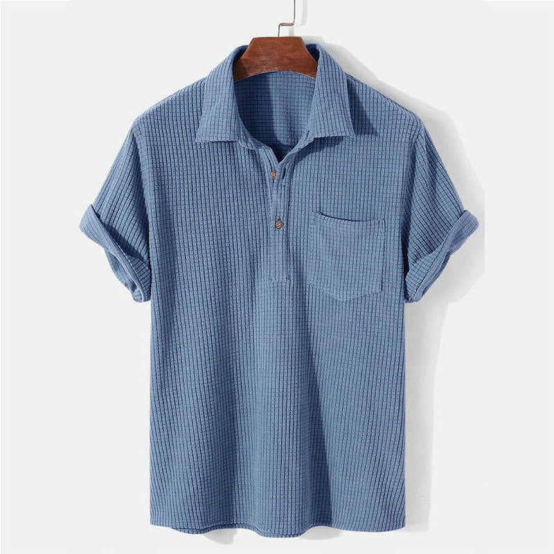 Herren Kurzarm Henley-Shirt mit strukturiertem Stoff und praktischer Brusttasche EB