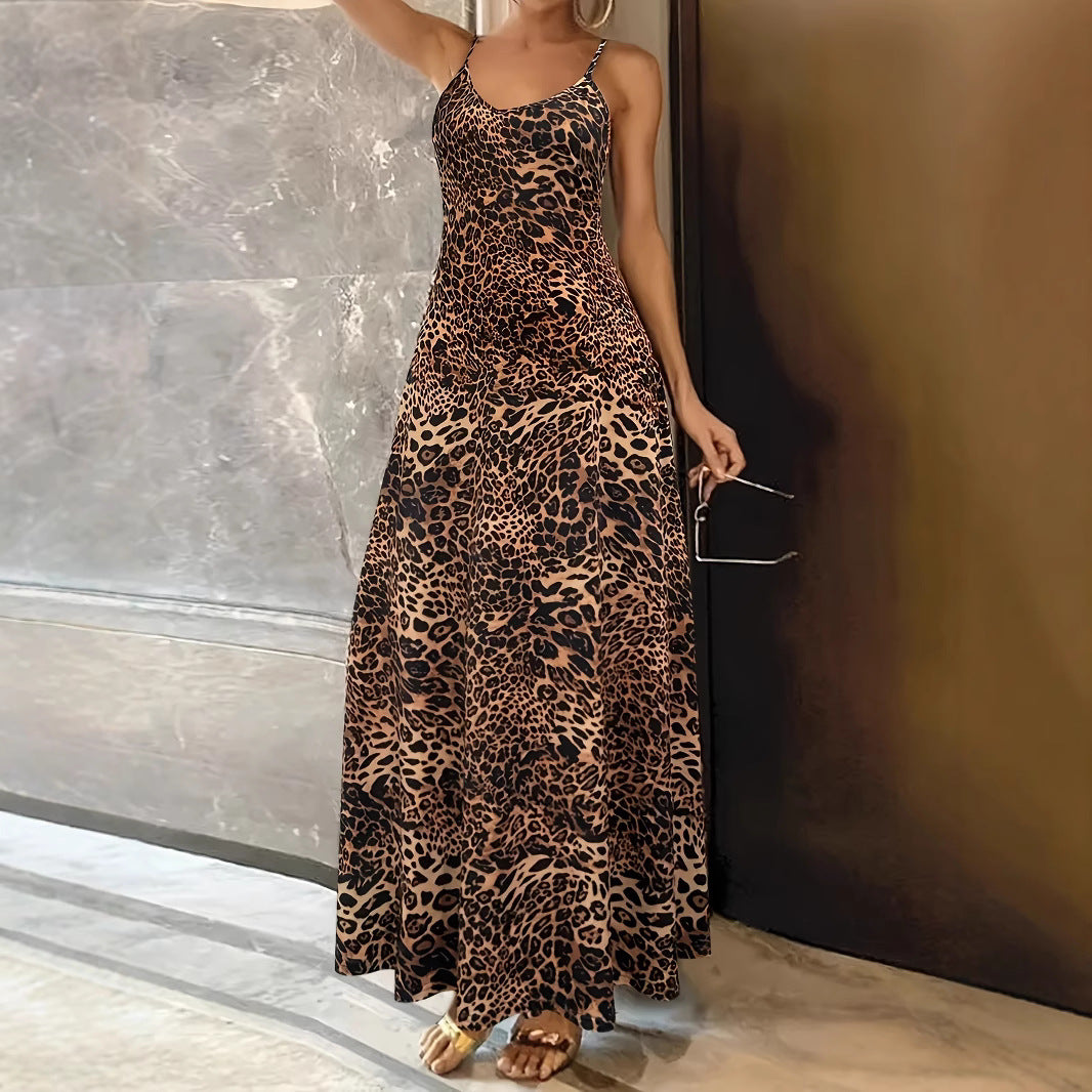 Damen Maxikleid mit Spaghetti-Trägern und asymmetrischem Tiermuster EB