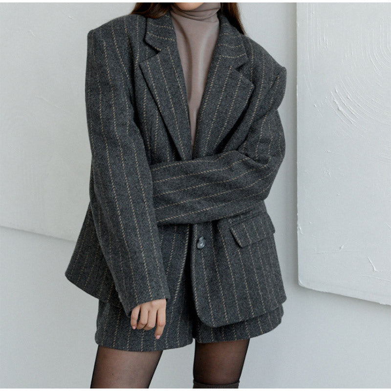 Damen Oversized Blazerjacke mit eleganten Streifen EB