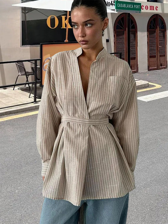 Damen Moderner Wrap-Blusenstil mit Gürtel und Vertikalen Streifen EB
