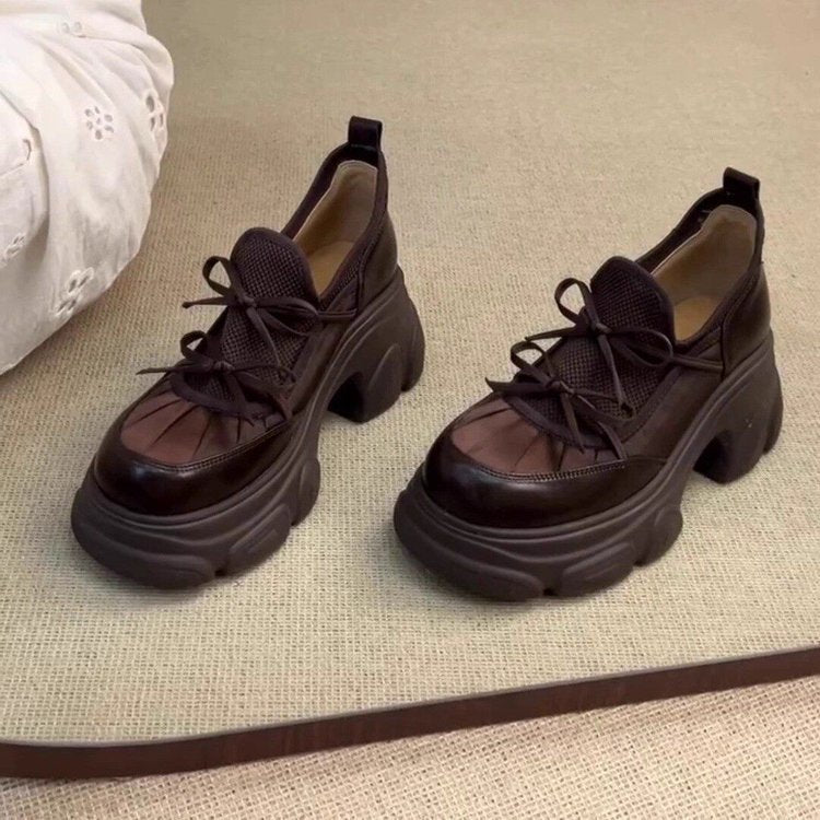 Damen modische Sneaker mit voluminösem Sohlenprofil und atmungsaktiver Oberfläche EB