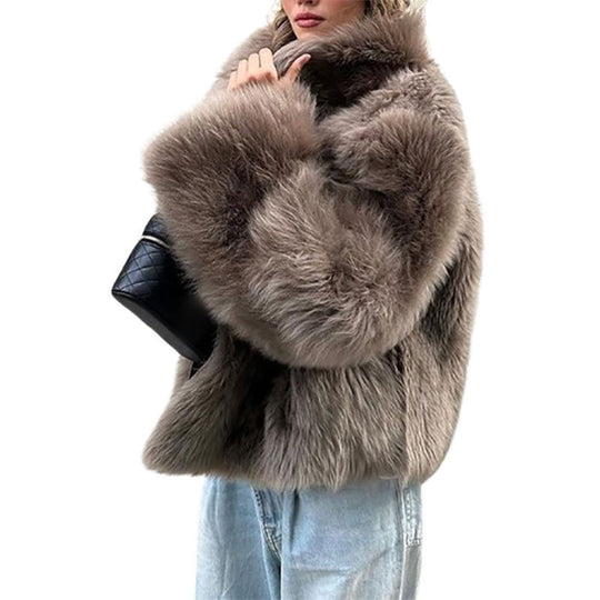 Damen Kuschelige Kunstfelljacke mit voluminösem Kragen EB