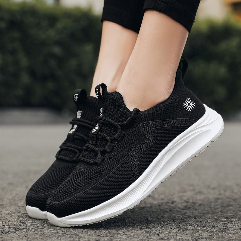 Damen Sportliche Sneakers mit atmungsaktive Netzkonstruktion und dämpfender Sohle EB