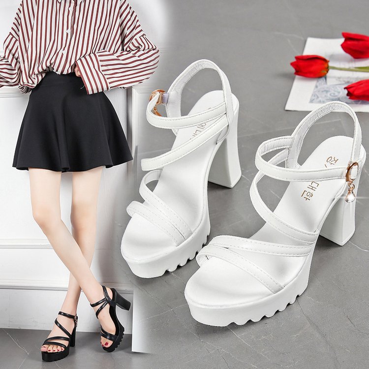 Damen Elegante Plateau-Sandalen mit geschwungenem Riemendesign EB