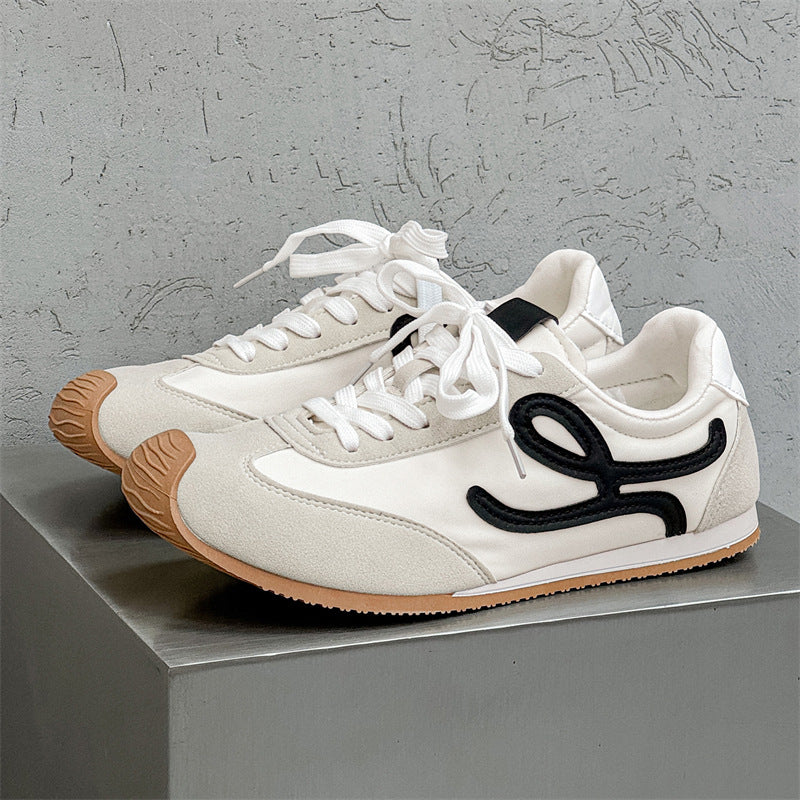 Damen Sportliche und komfortable Sneakers mit rutschfester Sohle EB