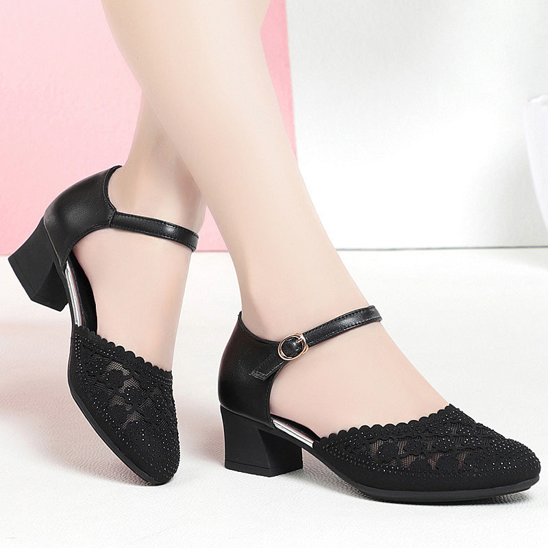 Damen Elegante Ballerinas mit zartem Rüschendesign und funkelnden Strassakzenten EB
