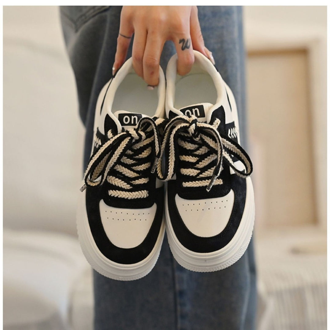 Damen modische Chunky-Sneaker mit stabiler Plattform und auffälligem Design EB