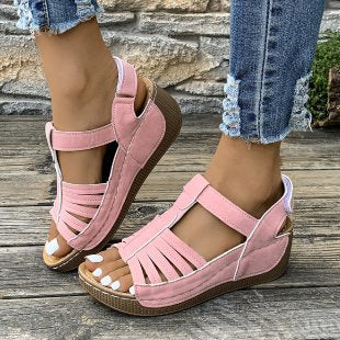 Damen Wedge-Sandalen mit elegantem Riemen und luftiger Zehenöffnung EB