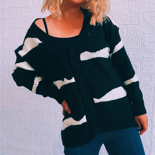 Damen gestreifte Strickjacke mit Knopfverschluss und weitem Schnitt EB
