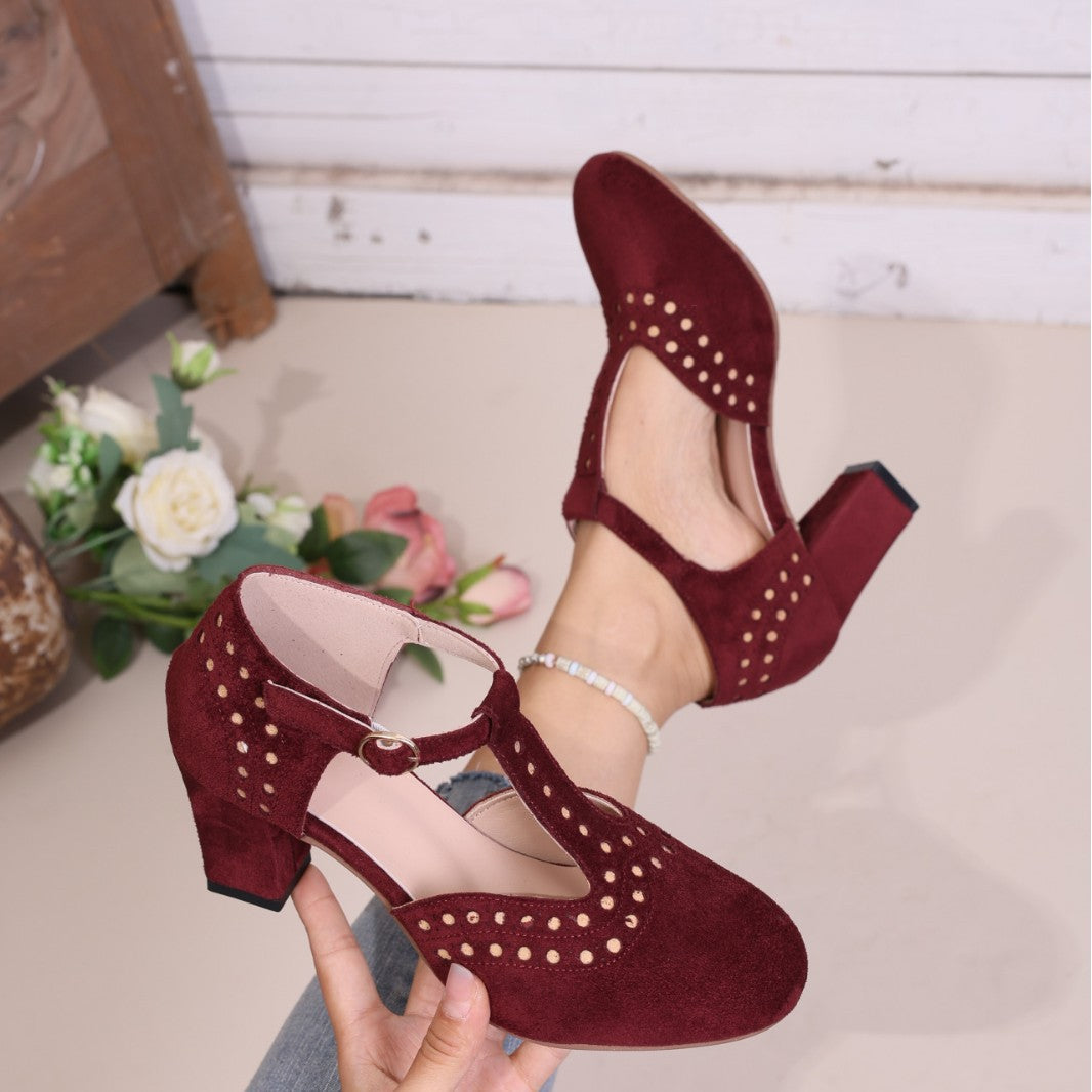 Damen Elegante Pumps mit perforierten Details und komfortablem Blockabsatz EB