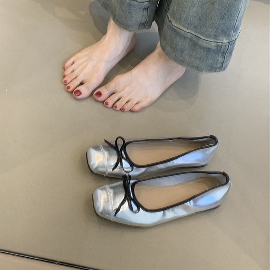 Damen elegante Ballerinas mit glänzendem Obermaterial und zierlicher Schleifenverzierung EB