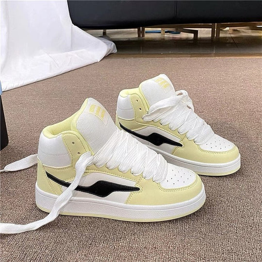 Damen Hochschnitt Sneaker mit atmungsaktiver Obermaterialkombination und sportlichem Design EB