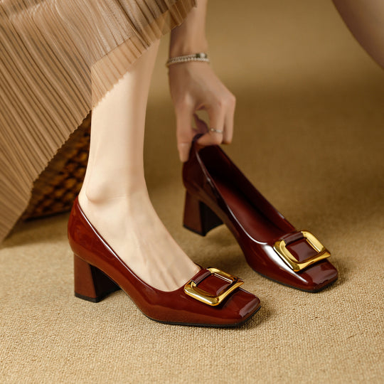 Damen elegante High Heels mit schickem quadratischem Zehenbereich und goldener Schnalle EB