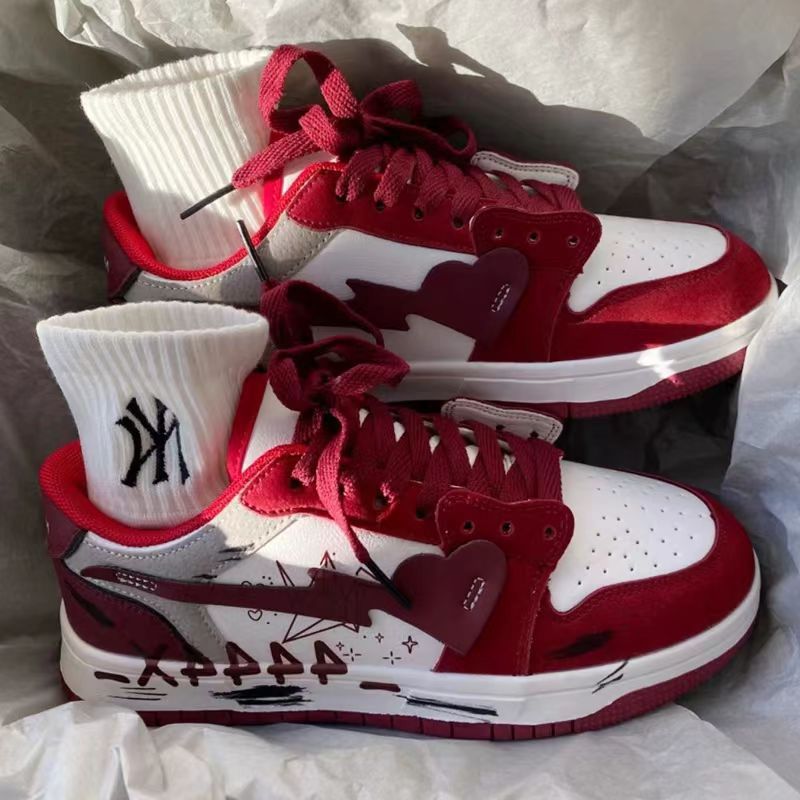 Damen modische Sneakers mit auffälligem Design und atmungsaktiver Oberflächenstruktur EB