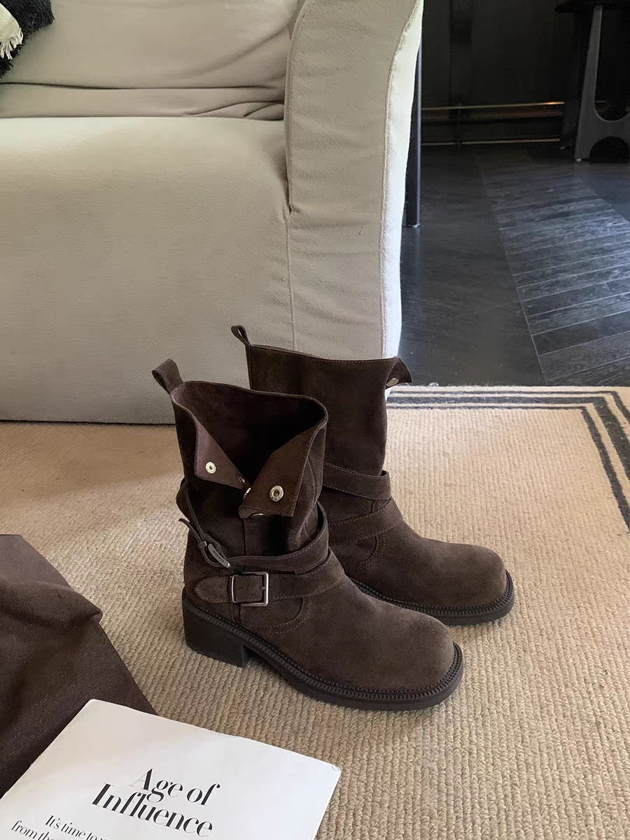 Damen Leder Stiefeletten mit dekorativem Riemen und robustem Blockabsatz EB