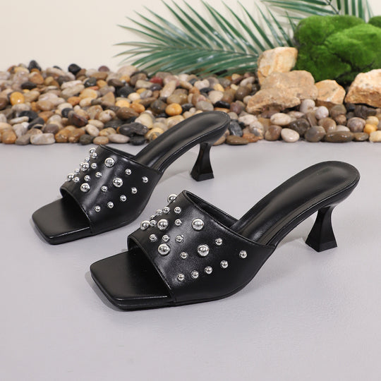 Damen Glamouröse Slip-On Sandalen mit dekorativen Metallnieten EB