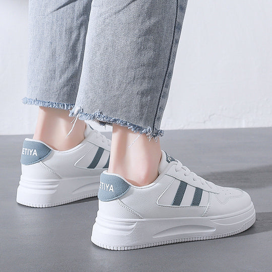 Damen Sportliche Sneakers mit atmungsaktiver Konstruktion und dämpfender Laufsohle EB