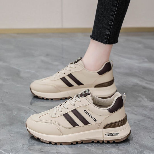 Damen Sportliche Sneakers mit dämpfender Sohle und modischen Akzenten EB