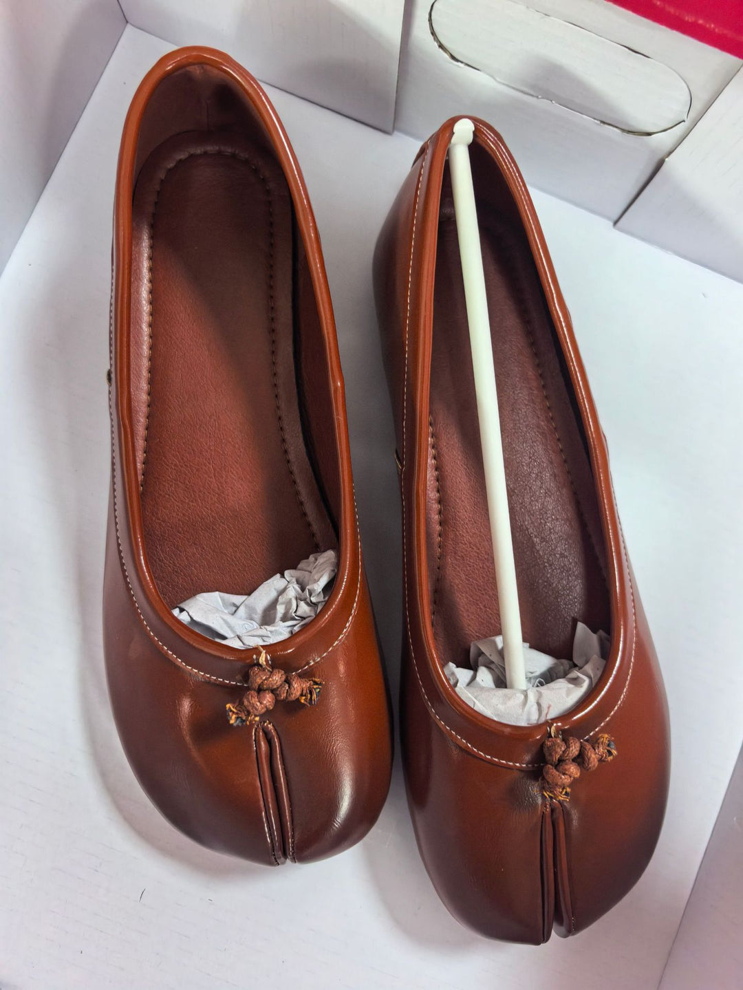 Damen elegante Ballerinas mit modischem Knotendetail EB