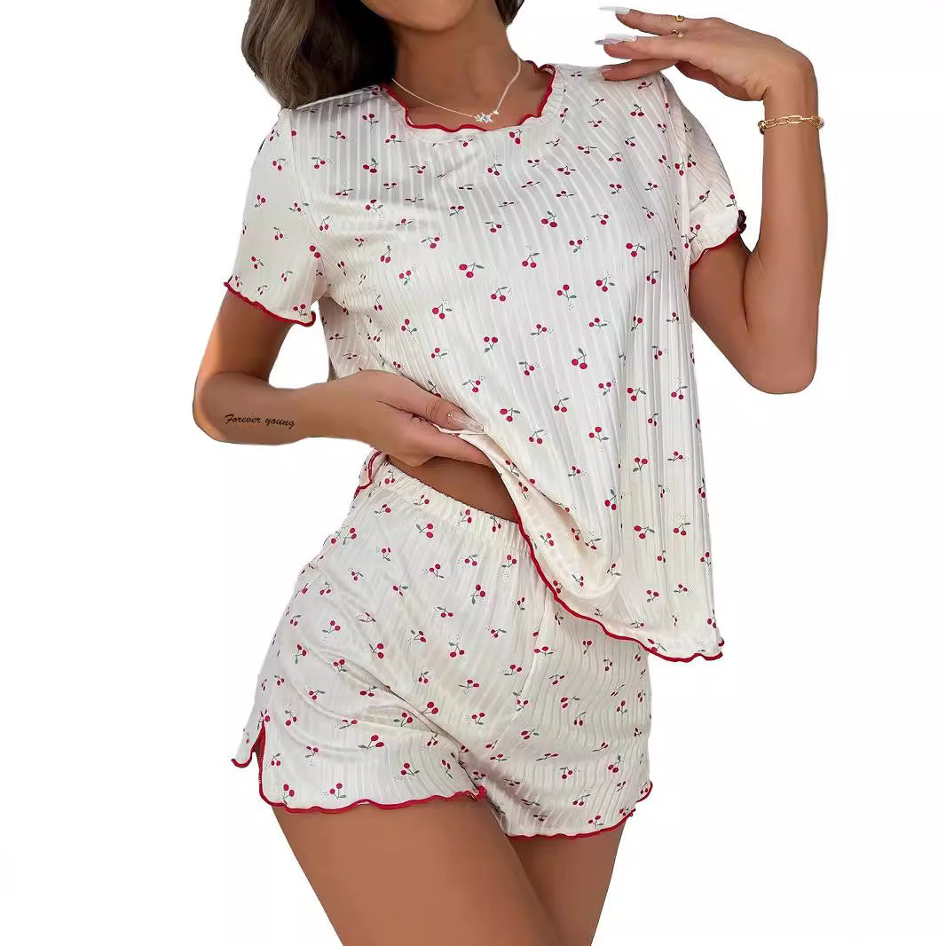 Damen Schlafanzug Set mit elegantem Spitzendetail und fröhlichem Kirschmuster EB