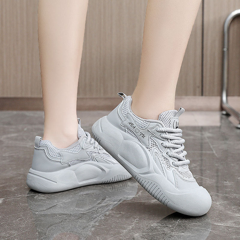 Damen sportliche Sneakers mit atmungsaktiven Mesh-Einsätzen und dämpfendem Sohlenprofil EB