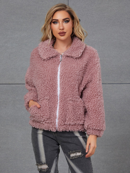 Damen Kuschelige Teddyjacke mit breitem Kragen und seitlichen Taschen EB