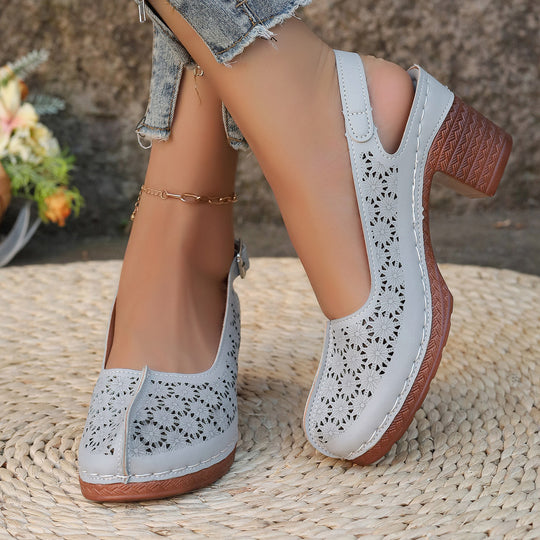 Damen  elegante Slingback-Pumps mit floralem Laser-Cut, gepolsterter Komfortinnensohle und stabilem Blockabsatz EB