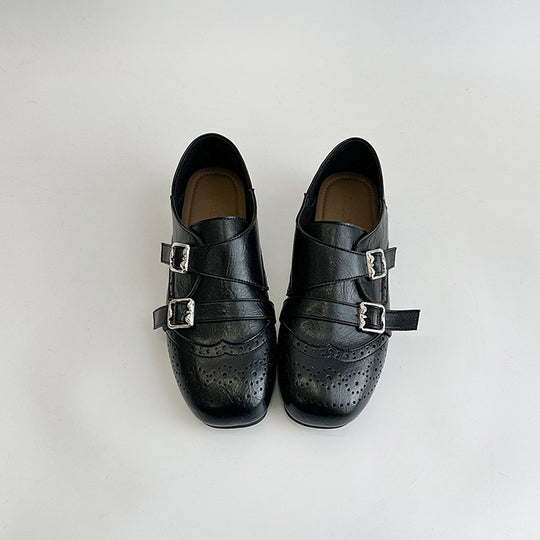 Damen modische Mokassins mit doppeltem Schnallenverschluss und stilvollem perforiertem Design EB
