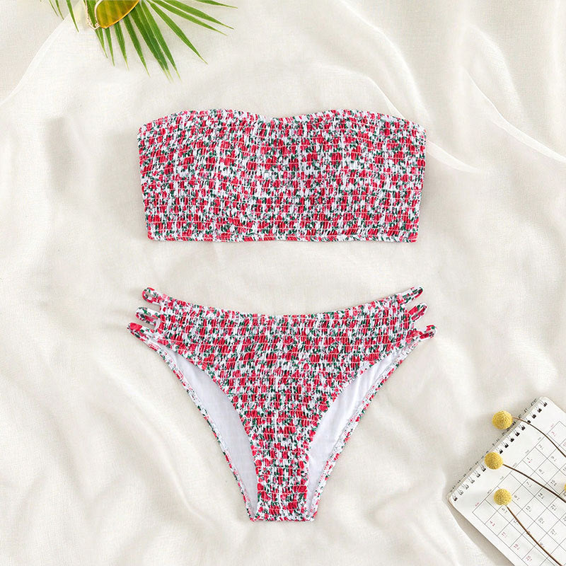 Damen Bandeau-Bikini mit raffinierten Rüschendetails EB