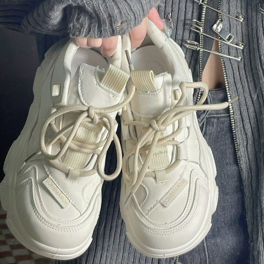 Damen Sportliche Sneakers mit zehenverstärkendem Design und atmungsaktiver Oberflächenstruktur EB